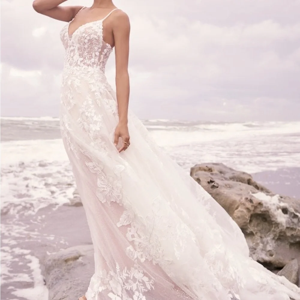 Marlow Wedding Dress by Sottero and Midgley (Maggie Sottero) - Picture 8 of 10